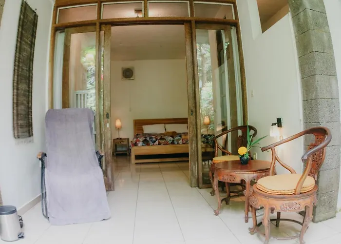 Rumah Semanggi 4*