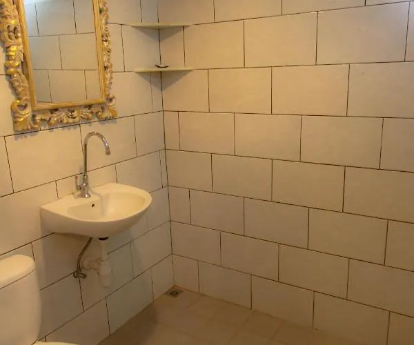 Rumah Semanggi 4*